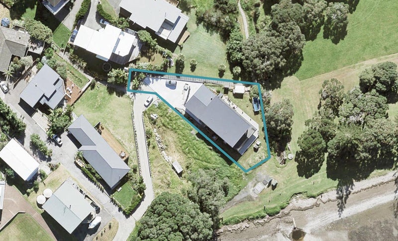 96 SHAKESPEAR RD, Army Bay, Whangaparaoa - Carousel 1