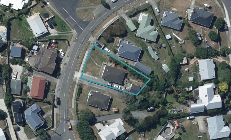57 Pikarere Street, Titahi Bay, Porirua - Carousel 1