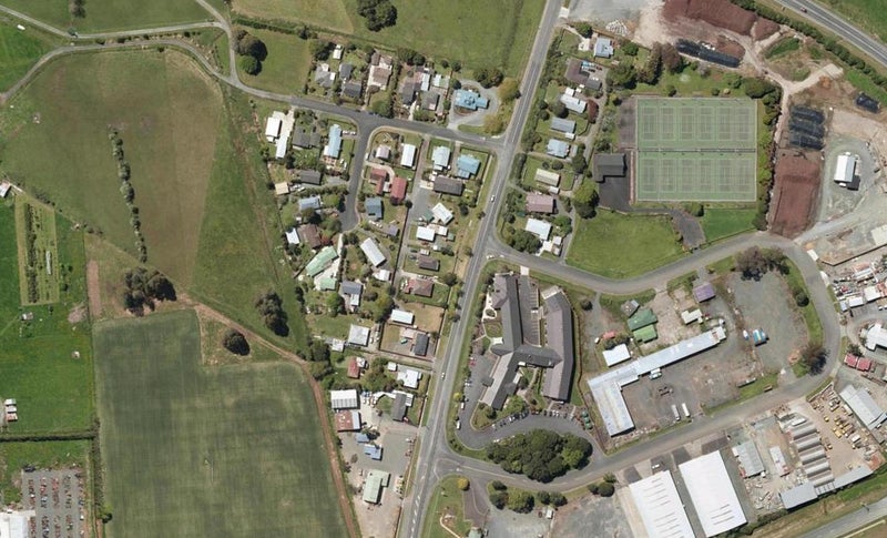 21 Great North Road, Kamo, Whangarei - Carousel 1