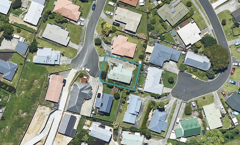 9 Newark Close, Gate Pa, Tauranga - Carousel 1