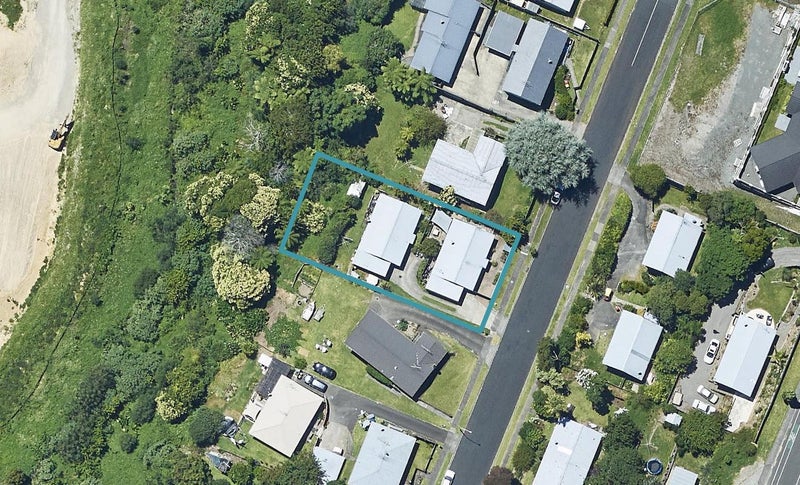 8B Burns Street, Gate Pa, Tauranga - Carousel 1