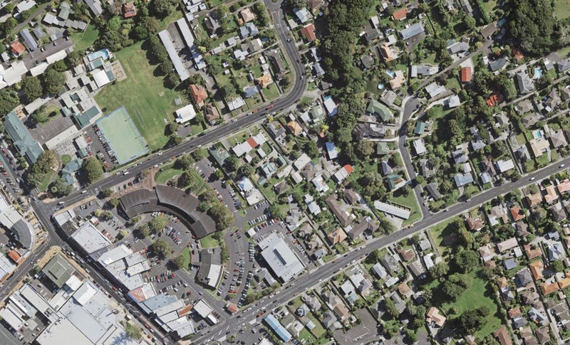 15 Hill Road, Hillpark, Auckland - Carousel 1