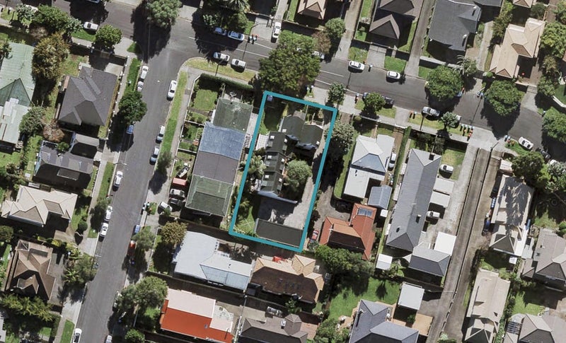1/20 Rangiatea Road, Epsom, Auckland - Carousel 1