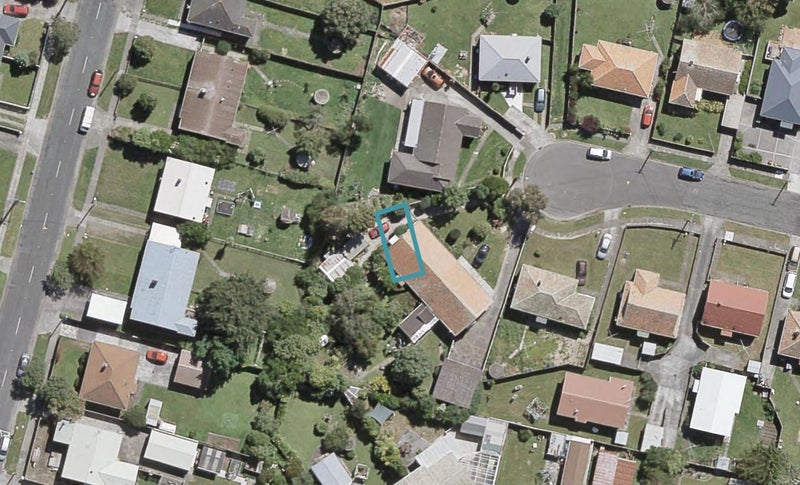 4/10 Avery Grove, Boulcott, Lower Hutt - Carousel 1