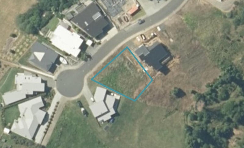 121 Te Pamahue Drive, Whangamatā - Carousel 1
