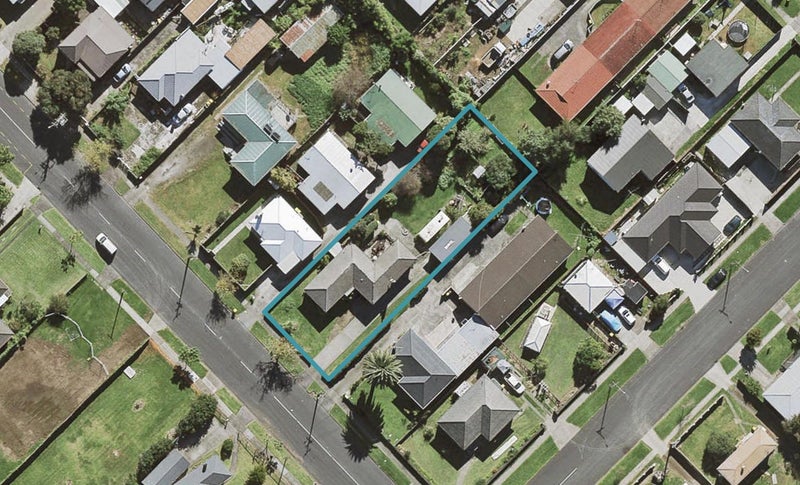13 Henwood Road, Mangere East, Auckland - Carousel 1