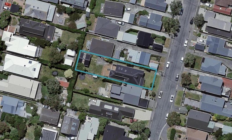 24 Mantell Street, Seatoun, Wellington - Carousel 1