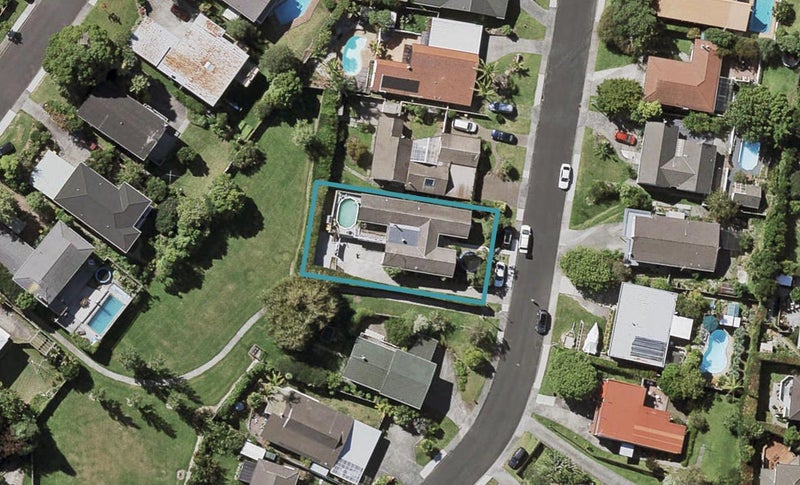 38 Merriefield Avenue, Forrest Hill, Auckland - Carousel 1
