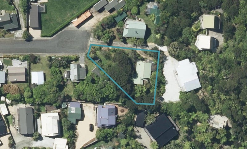 44 Cornwall Place, Tata Beach - Carousel 1