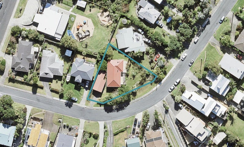 4 Layton Road, Manly, Whangaparaoa - Carousel 1