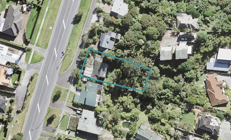 803 East Coast Road, Northcross, Auckland - Carousel 1