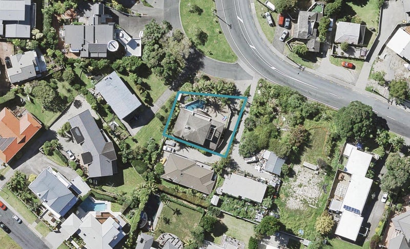 48A Beach Road, Castor Bay, Auckland - Carousel 1