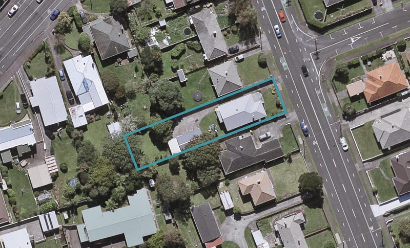 18 Waimea Street, Westown, New Plymouth - Carousel 1