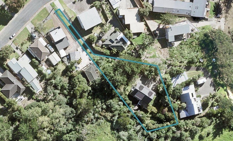 12 Arkles Strand, Arkles Bay, Whangaparaoa - Carousel 1