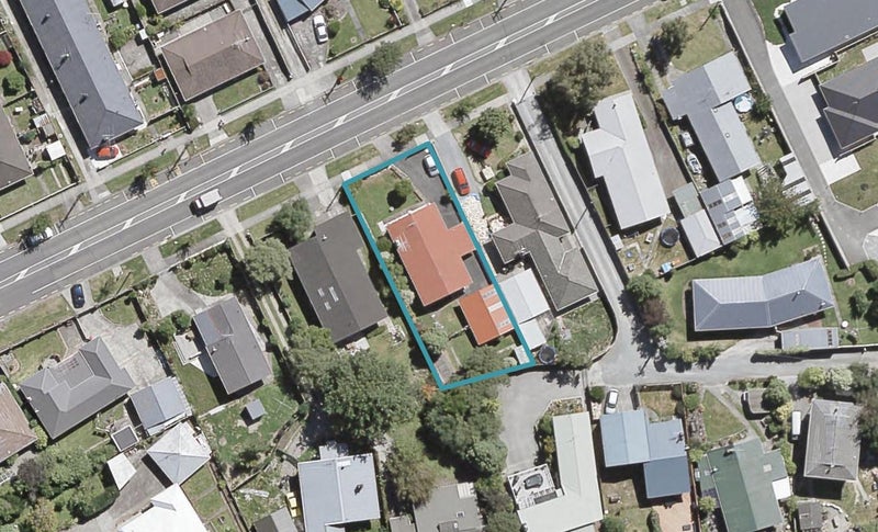 8 Lane Street, Wallaceville, Upper Hutt - Carousel 1