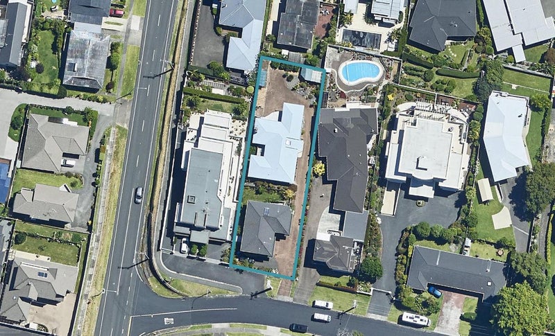 4 Hinewa Road, Otumoetai, Tauranga - Carousel 1