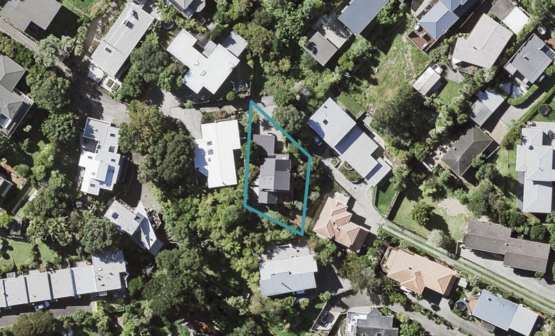 10B Parr Terrace, Castor Bay, Auckland - Carousel 1