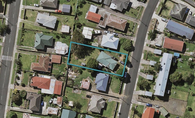 43 Blampied Road, Otara, Auckland - Carousel 1