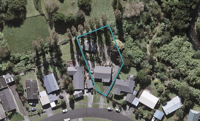 18 Salcombe Terrace, Welbourn, New Plymouth - Carousel 1