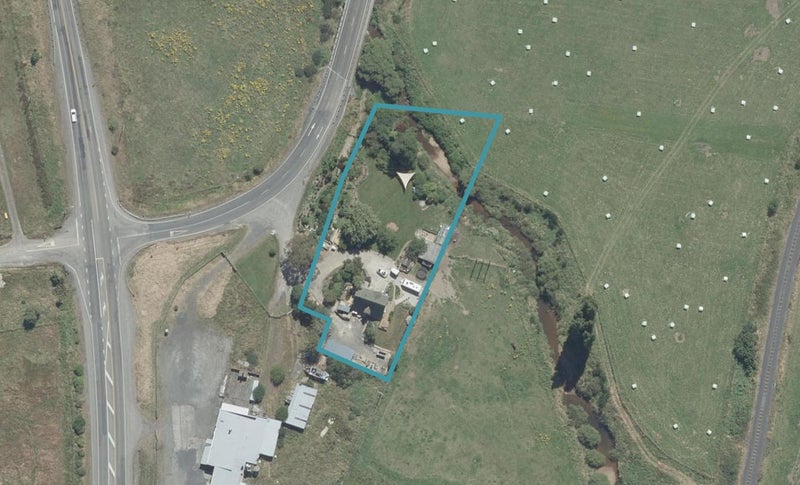 6 Coast Road, Evansdale, Waikouaiti - Carousel 1