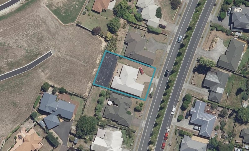 53 Discovery Drive, Flagstaff, Hamilton - Carousel 1