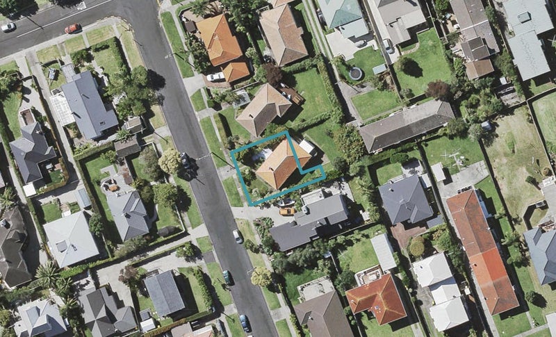8A Regent Street, Devonport, Auckland - Carousel 1