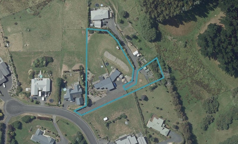 12 Wavy Knowes Drive, Waldronville, Dunedin - Carousel 1