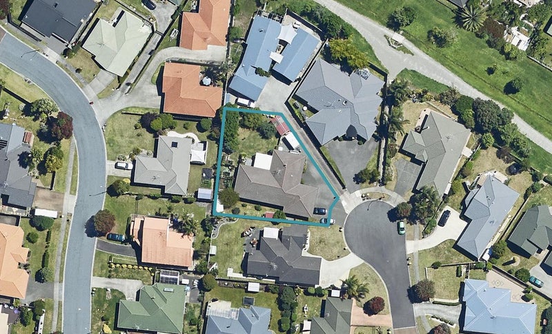 7 Taepa Close, Papamoa Beach, Papamoa - Carousel 1