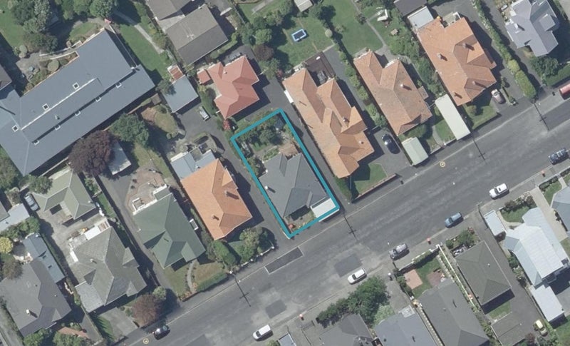 19 Coughtrey Street, Saint Clair, Dunedin - Carousel 1