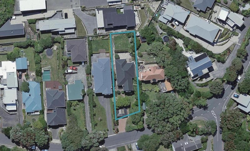 15 Benares Street, Khandallah, Wellington - Carousel 1