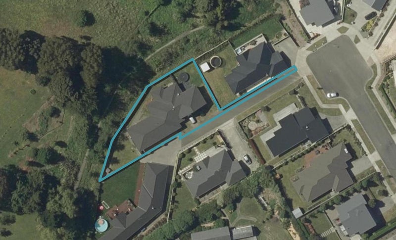 31 Galea Grove, Kelvin Grove, Palmerston North - Carousel 1