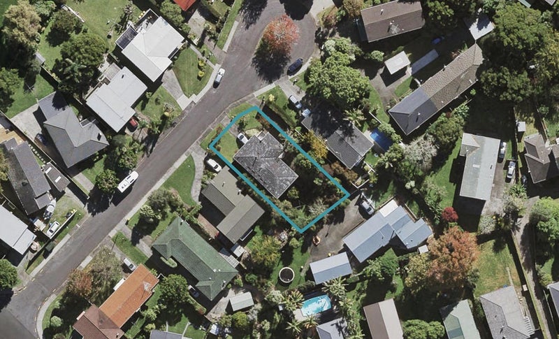 9 Munstead Place, Hillcrest, Auckland - Carousel 1
