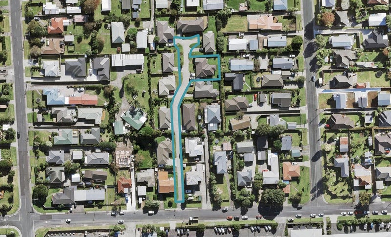 8F Totara Road, Te Atatu Peninsula, Auckland - Carousel 1