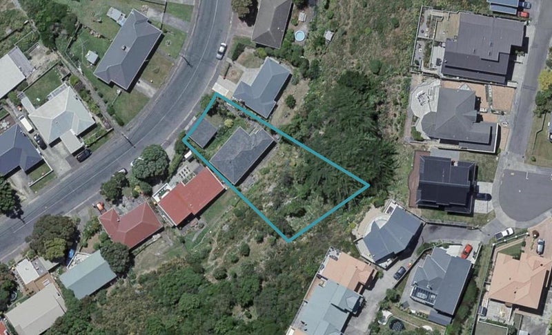 17 Ahuriri Street, Strathmore Park, Wellington - Carousel 1