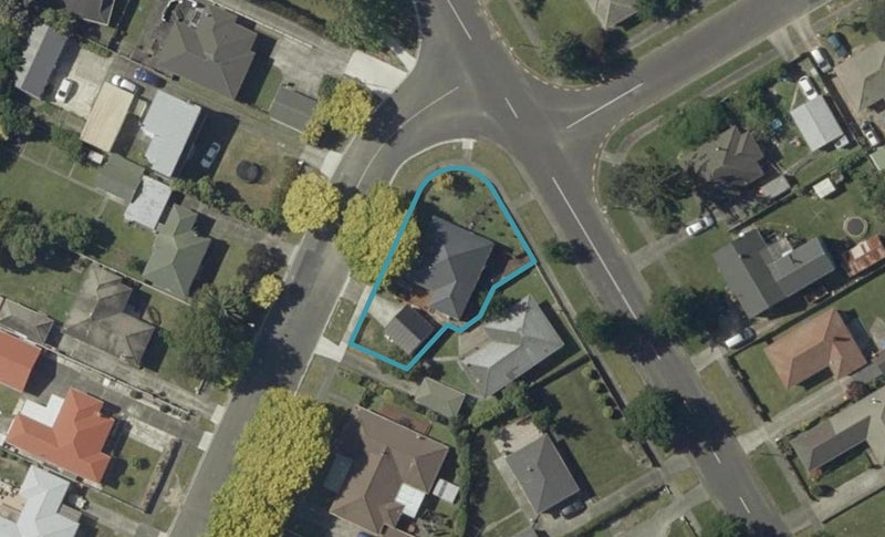7 Birmingham Street, Takaro, Palmerston North - Carousel 1