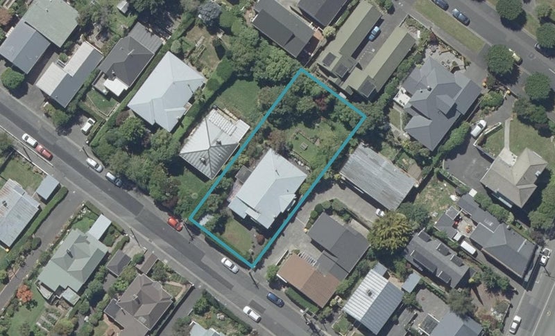 10 Fairfax Street, Maori Hill, Dunedin - Carousel 1