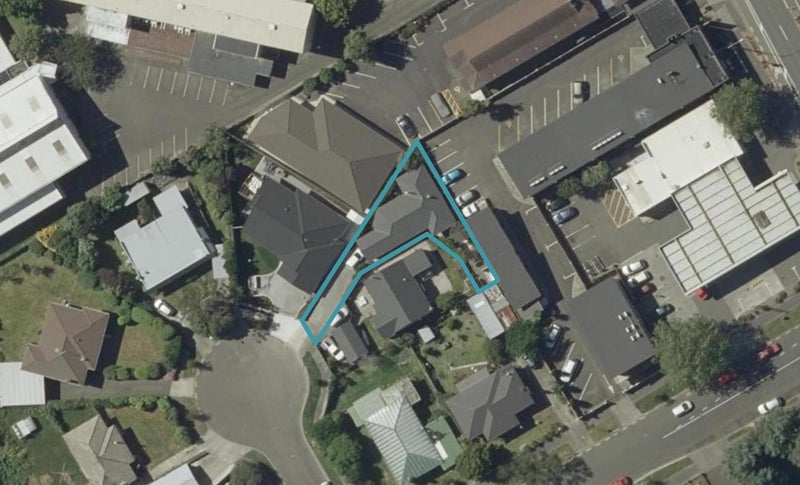 8A Graham Place, West End, Palmerston North - Carousel 1