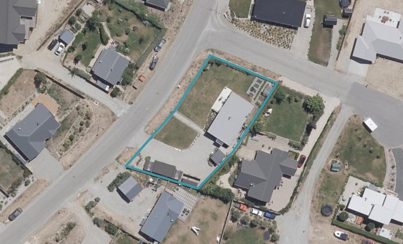 14/14A Missy Crescent, Mount Pisa, Cromwell - Carousel 1