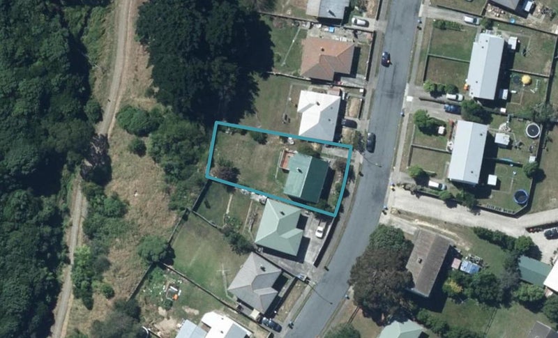 65 Waihemo Street, Waitangirua, Porirua - Carousel 1