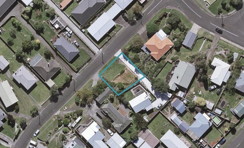 1 Gordon Street, Glen Avon, New Plymouth - Carousel 1