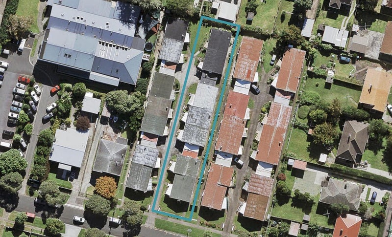 6/5 Coyle Street, Sandringham, Auckland - Carousel 1