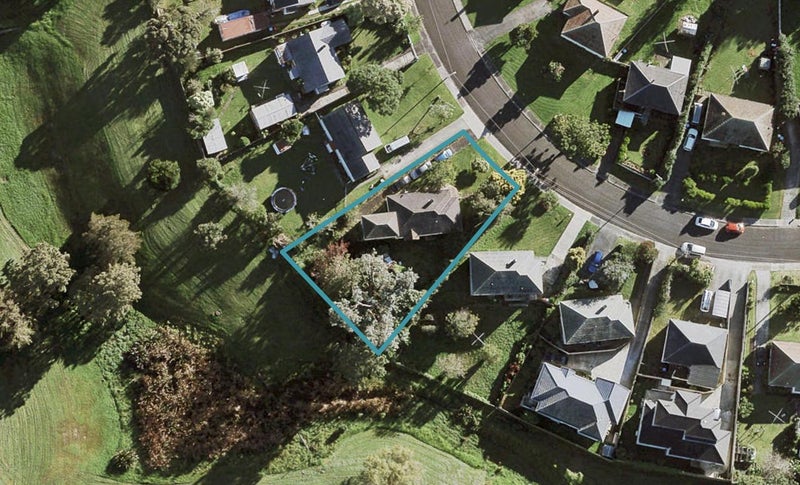 18 Kallu Crescent, Mount Roskill, Auckland - Carousel 1