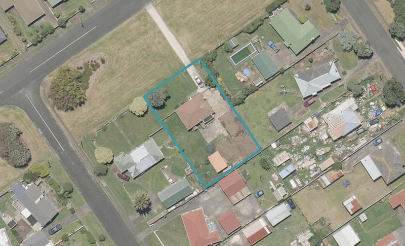 56 Bamber Street, Castlecliff, Whanganui - Carousel 1