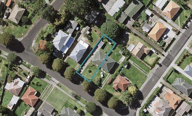 21 Stewart Avenue, Panmure, Auckland - Carousel 1