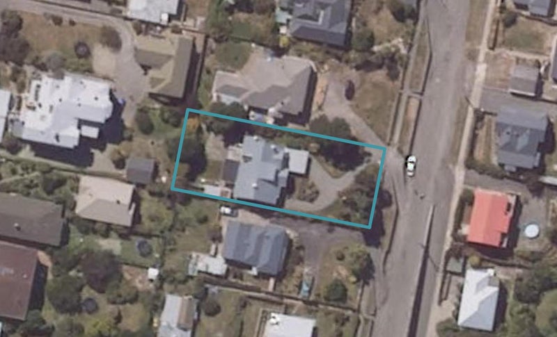 16 Hull Street, South Hill, Oamaru - Carousel 1