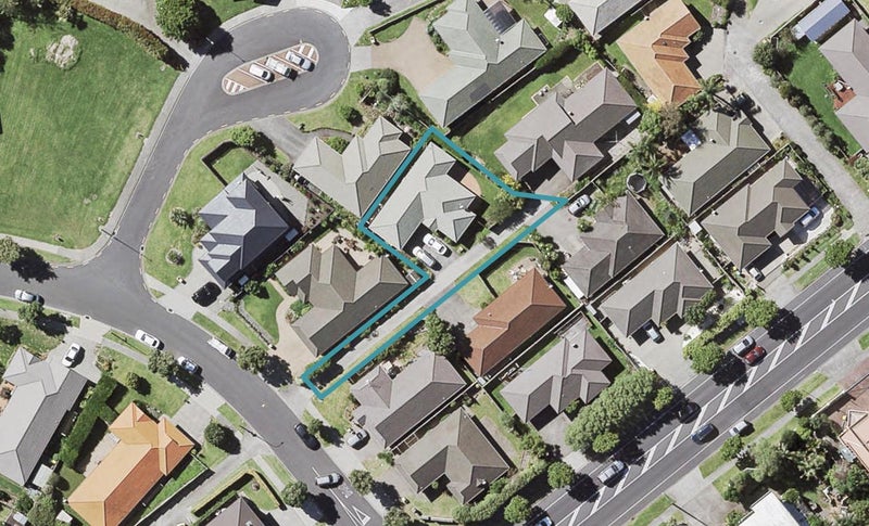 11 Stellamaris Way, Northpark, Auckland - Carousel 1