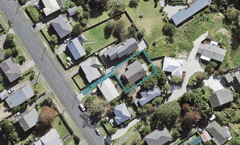 95A Stanley Road, Glenfield, Auckland - Carousel 1