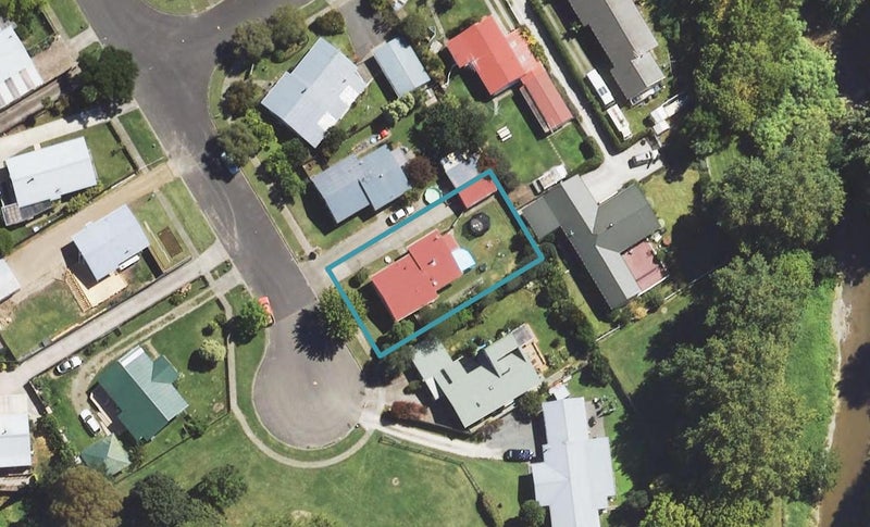 18 Loisel Street, Riverdale, Gisborne - Carousel 1