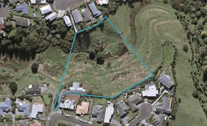 3B Horizon Heights, Whalers Gate, New Plymouth - Carousel 1