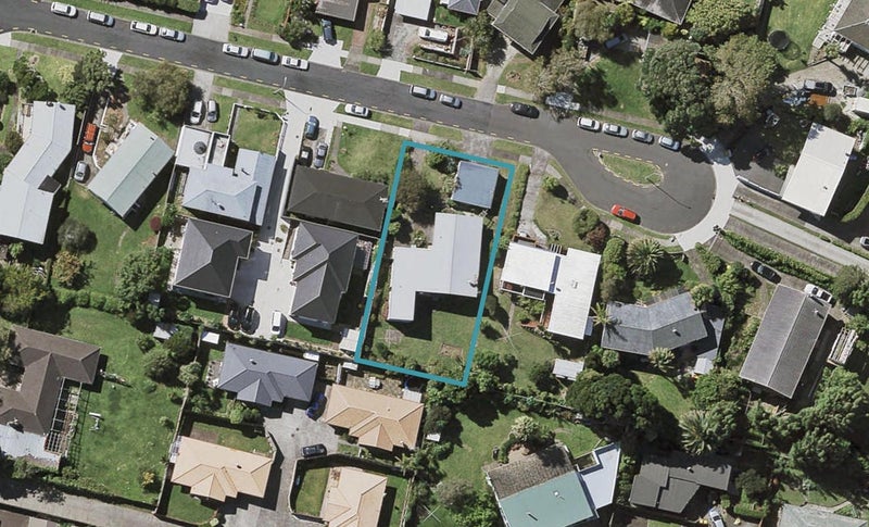 9 Parkview Place, Pakuranga, Auckland - Carousel 1